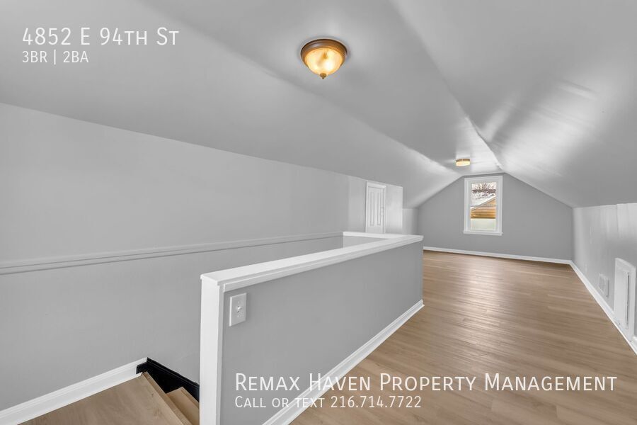 4852 E 94th St, Garfield Heights - Spacious 3-bed 1.5 -bath single-family home! property image