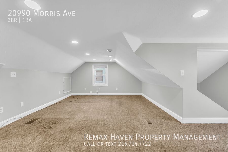 20990 Morris Ave, Euclid - Spacious 3-bed 1-bath single-family home! property image