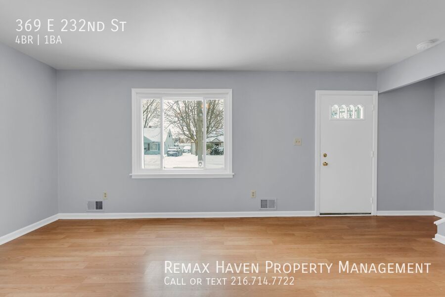 369 E 232nd St, Euclid - Spacious 4-bed 1 -bath single-family home! property image