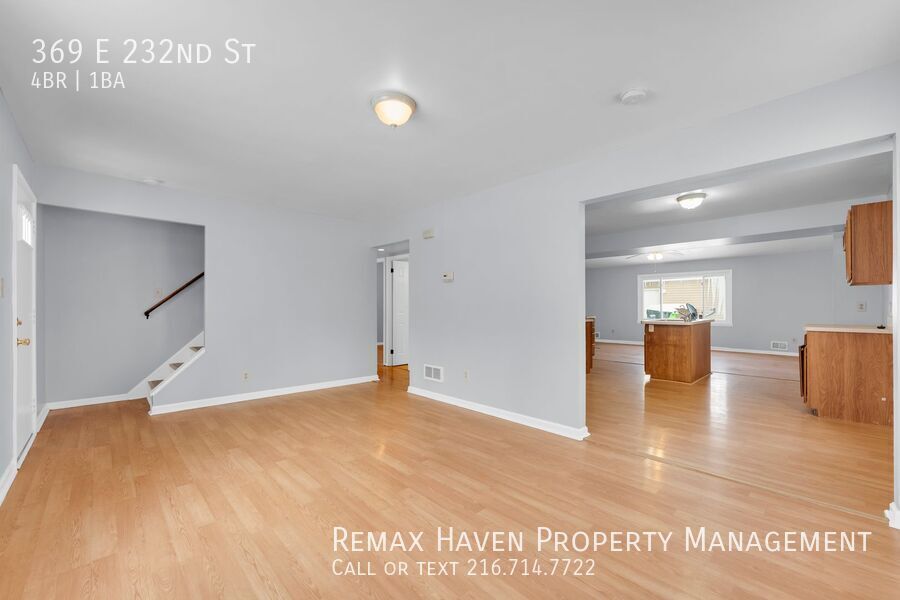 369 E 232nd St, Euclid - Spacious 4-bed 1 -bath single-family home! property image