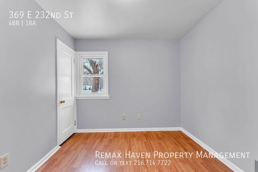 369 E 232nd St, Euclid - Spacious 4-bed 1 -bath single-family home! property image