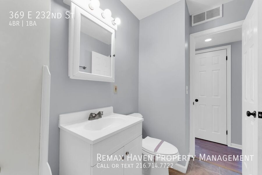 369 E 232nd St, Euclid - Spacious 4-bed 1 -bath single-family home! property image