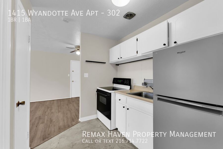 1415 Wyandotte Ave | Apt #302, Lakewood - Spacious 1-bed 1-bath apartment!  property image