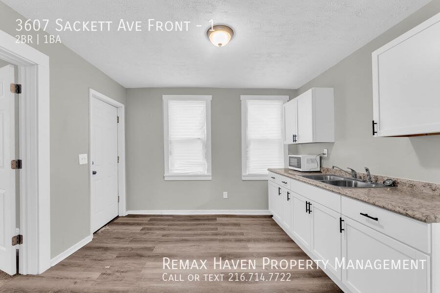 3607 Sackett Ave | Unit 1 Front, Cleveland - Spacious 2-bed 1-bath multi-family home!  property image