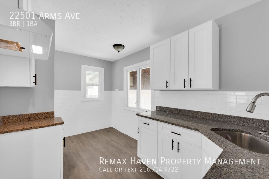 22501 Arms Ave, Euclid - Spacious 3-bed 1-bath single-family home! property image