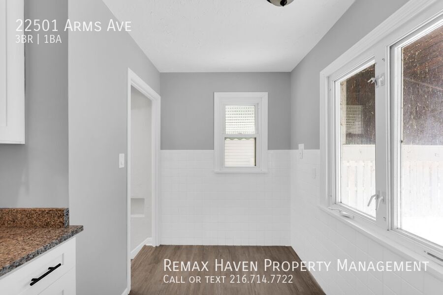 22501 Arms Ave, Euclid - Spacious 3-bed 1-bath single-family home! property image
