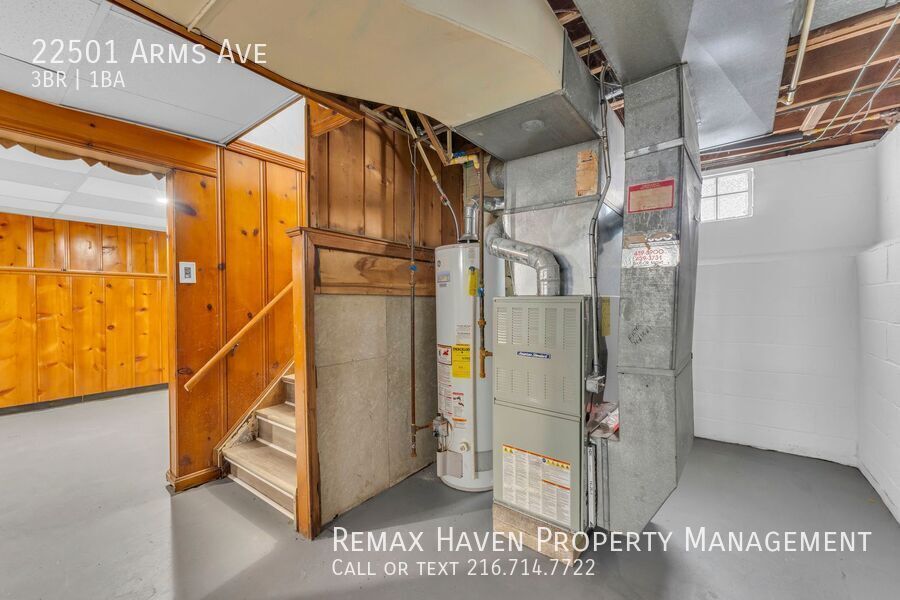 22501 Arms Ave, Euclid - Spacious 3-bed 1-bath single-family home! property image