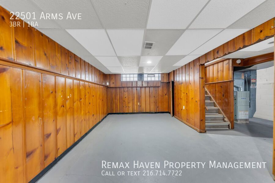 22501 Arms Ave, Euclid - Spacious 3-bed 1-bath single-family home! property image