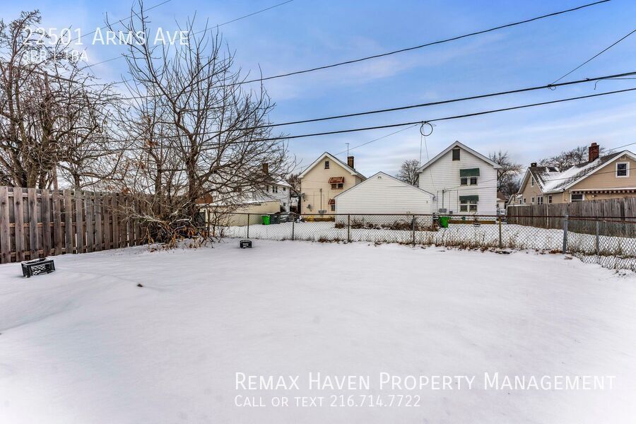 22501 Arms Ave, Euclid - Spacious 3-bed 1-bath single-family home! property image