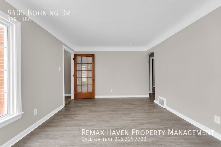 9405 Bohning Dr, Garfield Heights - Spacious 3-bed 1 -bath single-family home! property image