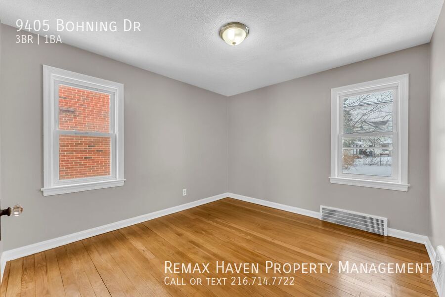 9405 Bohning Dr, Garfield Heights - Spacious 3-bed 1 -bath single-family home! property image