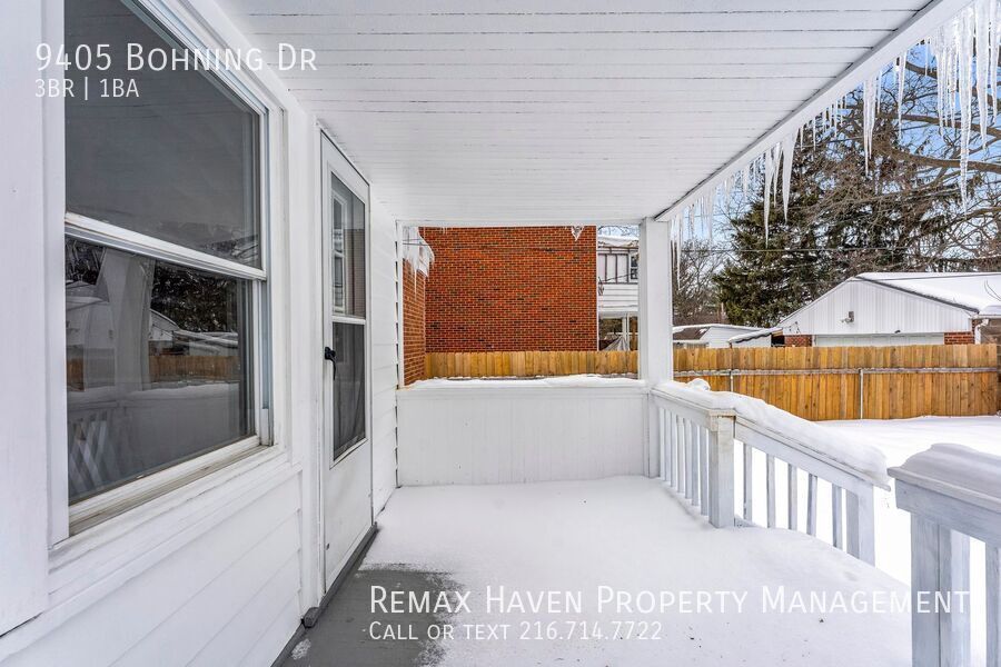 9405 Bohning Dr, Garfield Heights - Spacious 3-bed 1 -bath single-family home! property image