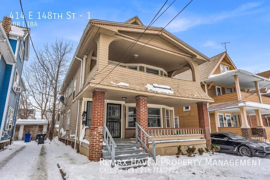 414 E 148th St | DN, Cleveland - Spacious 2-bed 1-bath multi-family home!  property image