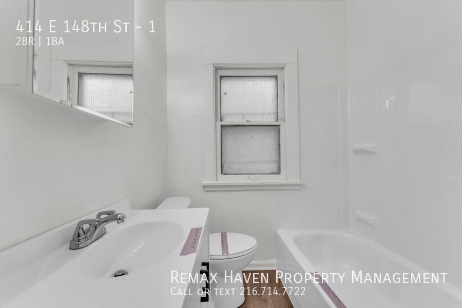 414 E 148th St | DN, Cleveland - Spacious 2-bed 1-bath multi-family home!  property image