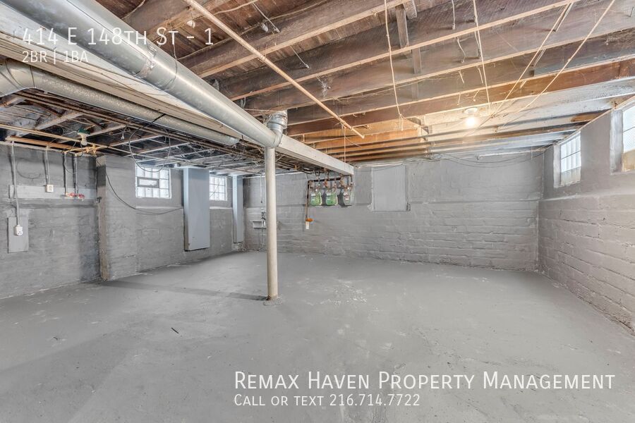 414 E 148th St | DN, Cleveland - Spacious 2-bed 1-bath multi-family home!  property image