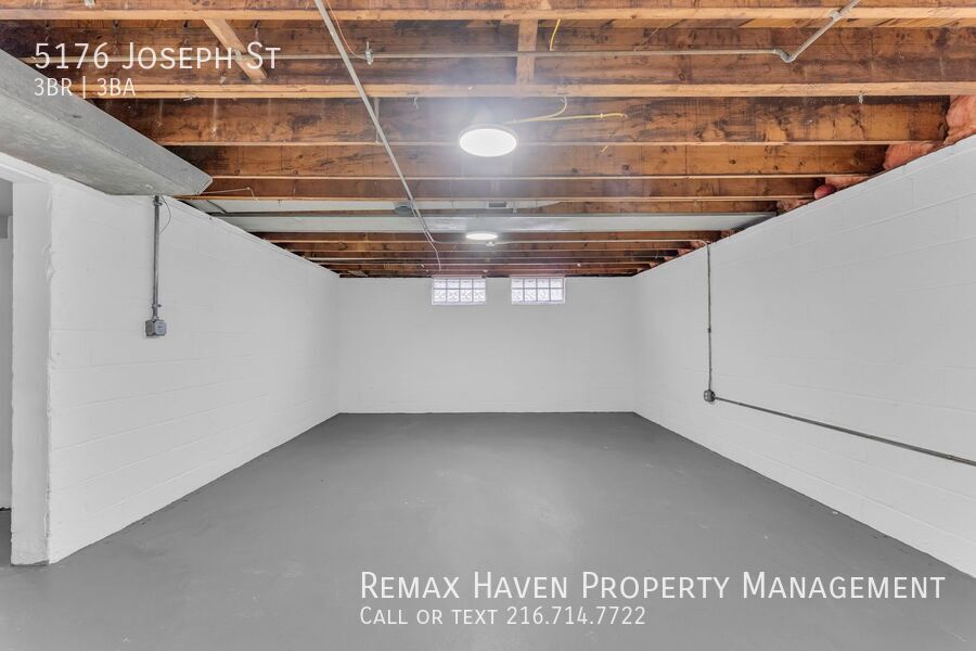 5176 Joseph St, Maple Heights - Spacious 3-bed 2.5 -bath single-family home! property image