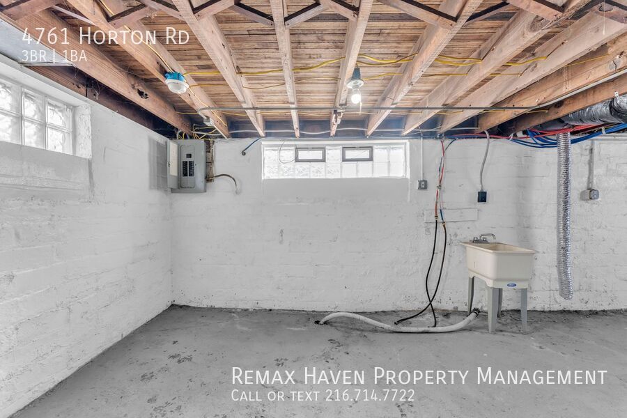 4761 Horton Rd, Garfield Heights - Spacious 3-bed 1-bath single-family home! property image