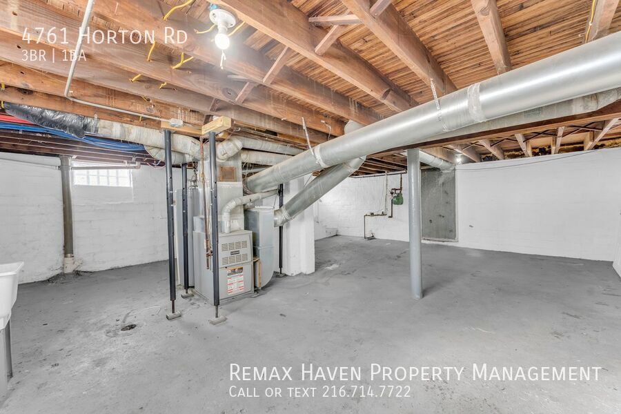 4761 Horton Rd, Garfield Heights - Spacious 3-bed 1-bath single-family home! property image