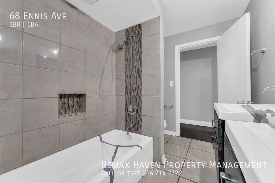 68 Ennis Ave, Bedford - Spacious 3-bed 1-bath single-family home! property image