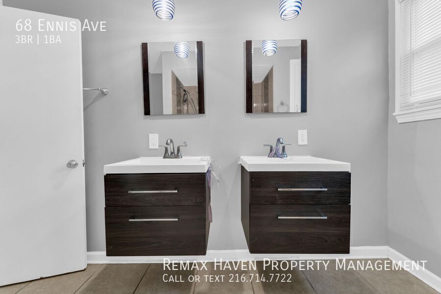 68 Ennis Ave, Bedford - Spacious 3-bed 1-bath single-family home! property image