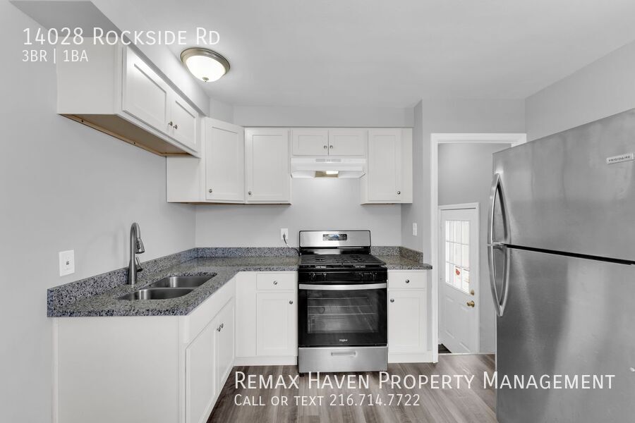 14028 Rockside Rd, Maple Heights - Spacious 3-bed 1-bath single-family home! property image