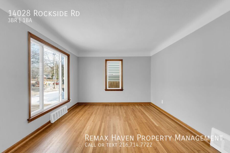 14028 Rockside Rd, Maple Heights - Spacious 3-bed 1-bath single-family home! property image