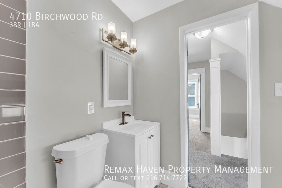 4710 Birchwood Rd, Garfield Heights - Spacious 3-bed 1-bath single-family home! property image