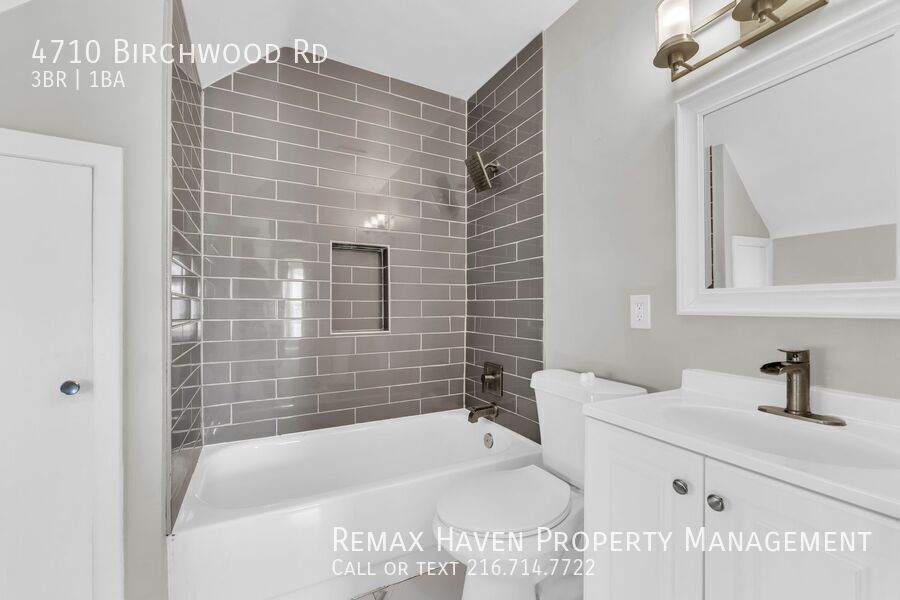 4710 Birchwood Rd, Garfield Heights - Spacious 3-bed 1-bath single-family home! property image