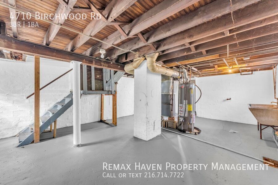 4710 Birchwood Rd, Garfield Heights - Spacious 3-bed 1-bath single-family home! property image