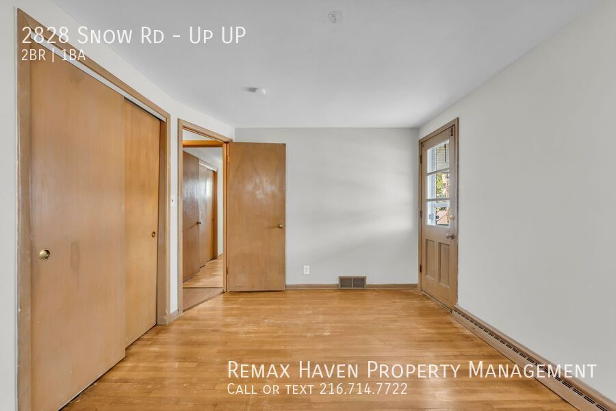 2828 Snow Rd | UP, Parma - Spacious 2-bed 1-bath multi-family home!  property image