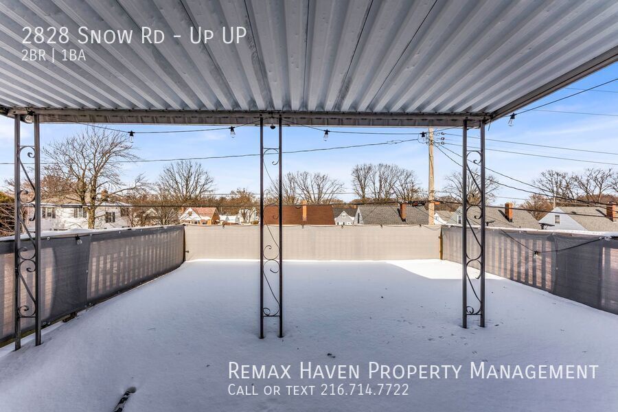 2828 Snow Rd | UP, Parma - Spacious 2-bed 1-bath multi-family home!  property image