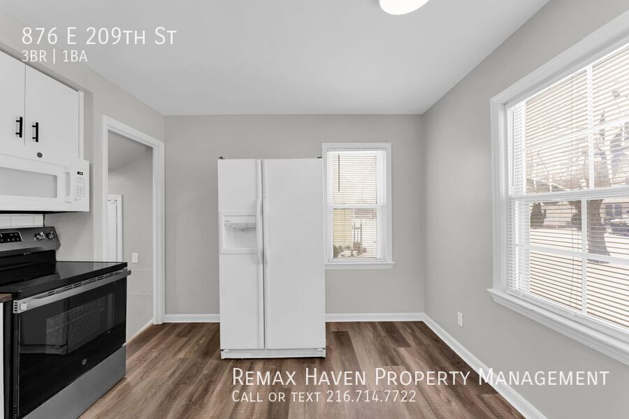 876 E 209th St, Euclid - Spacious 3-bed 1-bath single-family home! property image