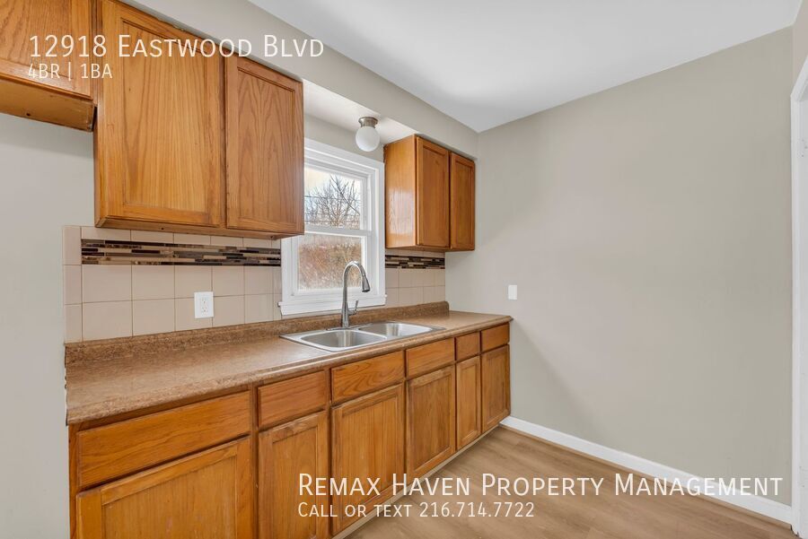 12918 Eastwood Blvd, Garfield Heights - Spacious 4-bed 1-bath single-family home! property image