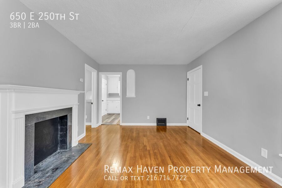 650 E 250th St, Euclid - Spacious 3-bed 2 -bath single-family home! property image