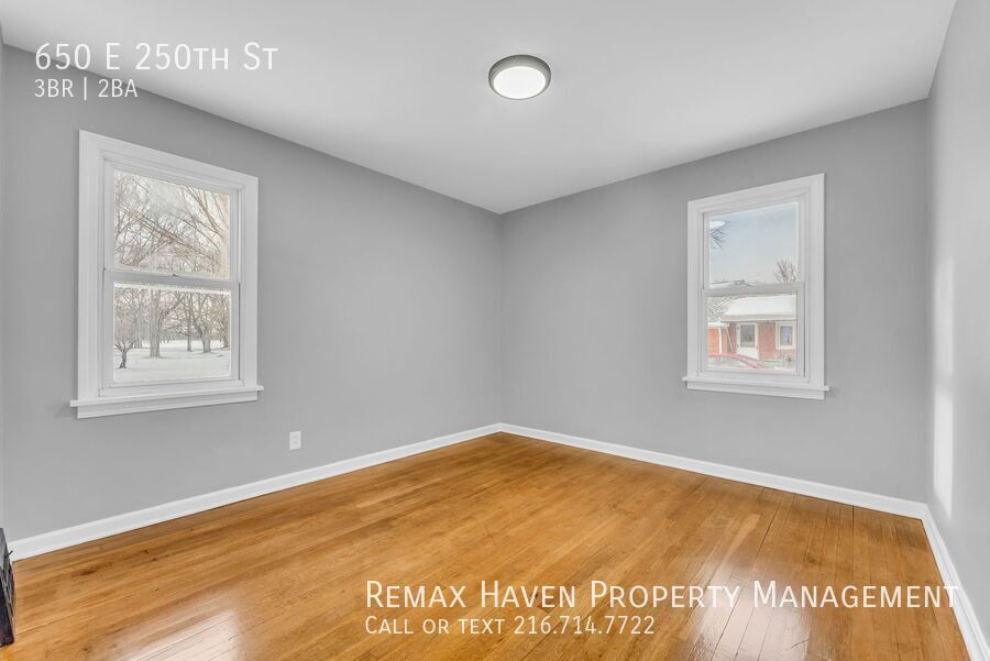 650 E 250th St, Euclid - Spacious 3-bed 2 -bath single-family home! property image