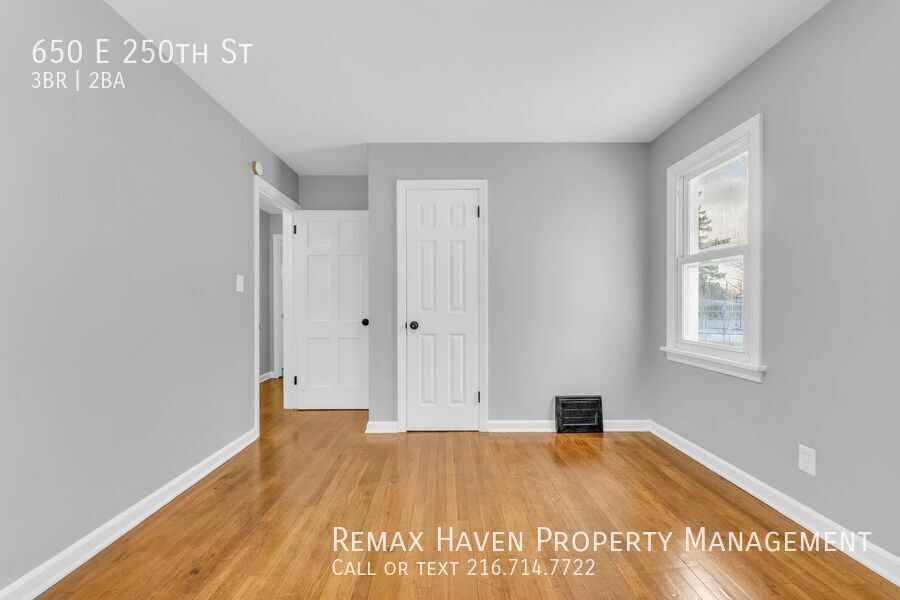 650 E 250th St, Euclid - Spacious 3-bed 2 -bath single-family home! property image