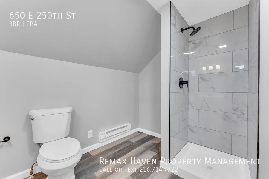 650 E 250th St, Euclid - Spacious 3-bed 2 -bath single-family home! property image