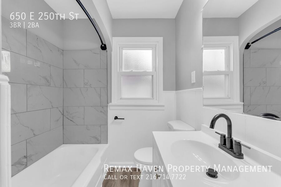 650 E 250th St, Euclid - Spacious 3-bed 2 -bath single-family home! property image