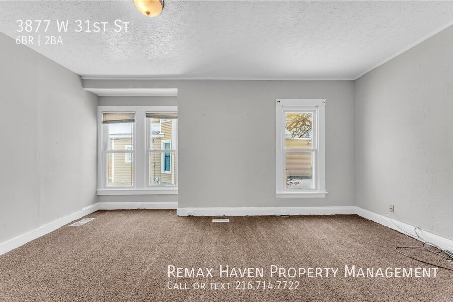 3877 W 31st St, Cleveland - Spacious 6-bed 2-bath single-family home! property image