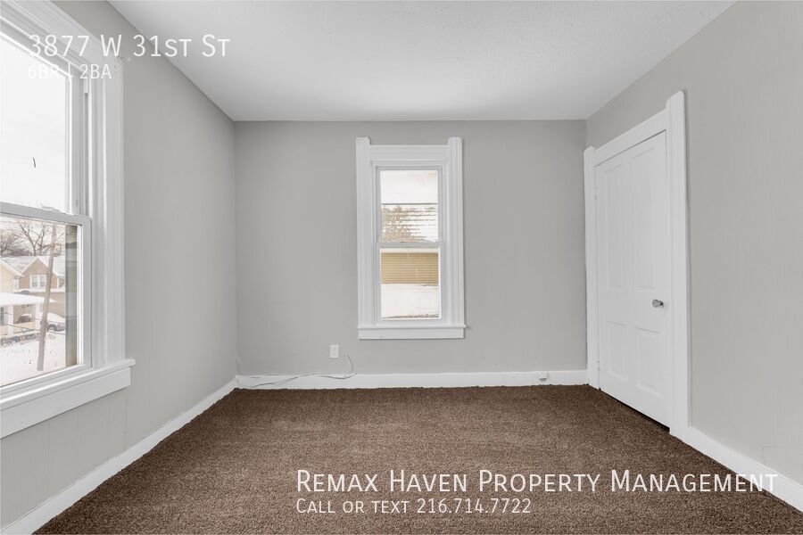 3877 W 31st St, Cleveland - Spacious 6-bed 2-bath single-family home! property image