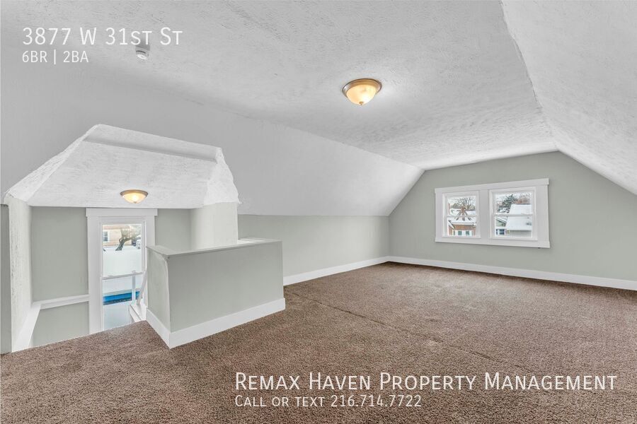 3877 W 31st St, Cleveland - Spacious 6-bed 2-bath single-family home! property image