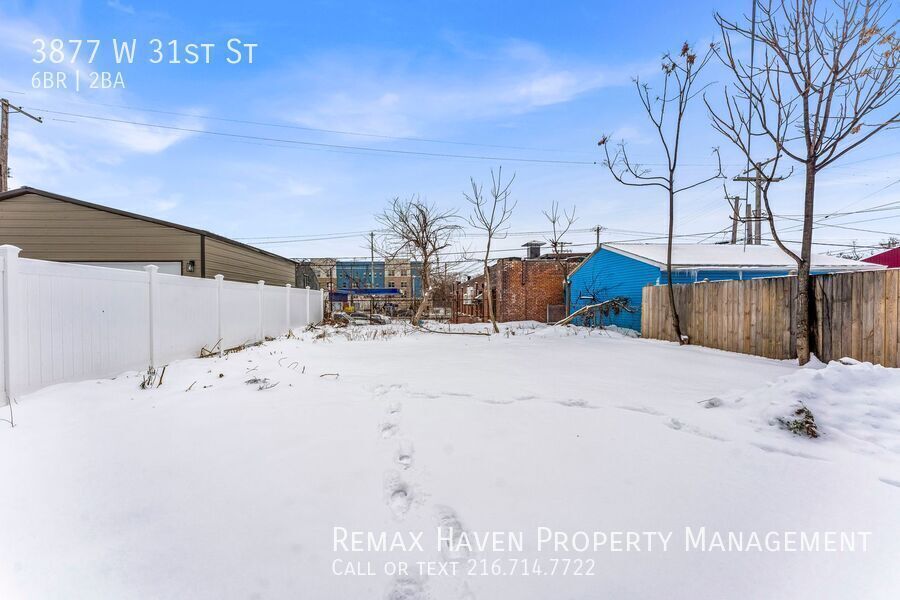 3877 W 31st St, Cleveland - Spacious 6-bed 2-bath single-family home! property image