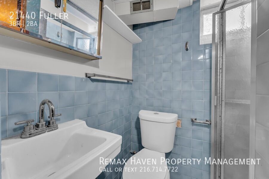 21440 Fuller Ave, Euclid - Spacious 3-bed 2 -bath single-family home! property image