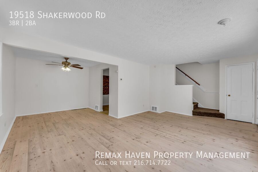 19518 Shakerwood Rd, Warrensville Heights - Spacious 3 - bed 1.5 - bath single-family home! property image
