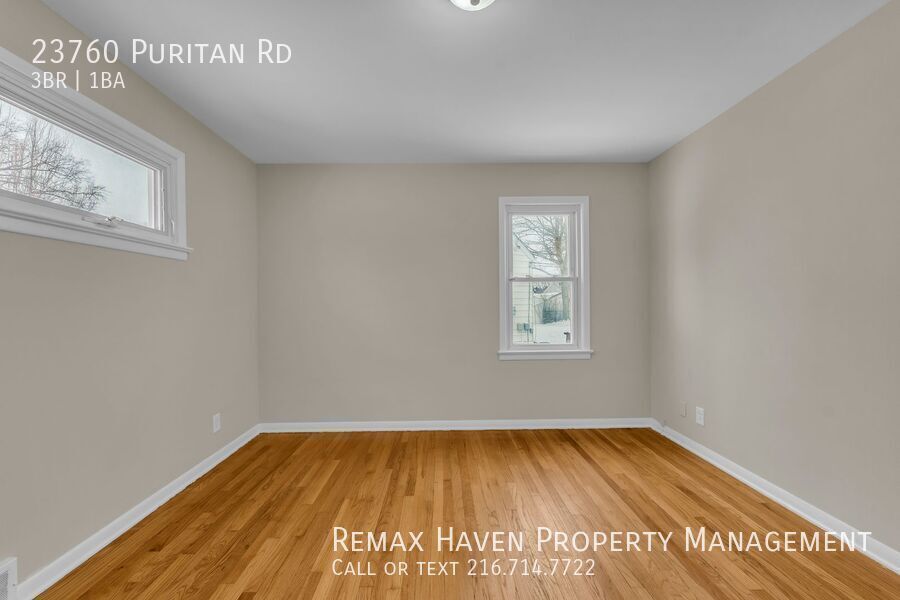 23760 Puritan Rd, Euclid - Spacious 3- bed 1- bath single-family home! property image