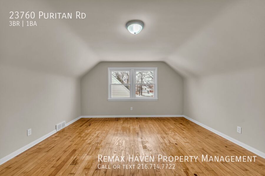 23760 Puritan Rd, Euclid - Spacious 3- bed 1- bath single-family home! property image