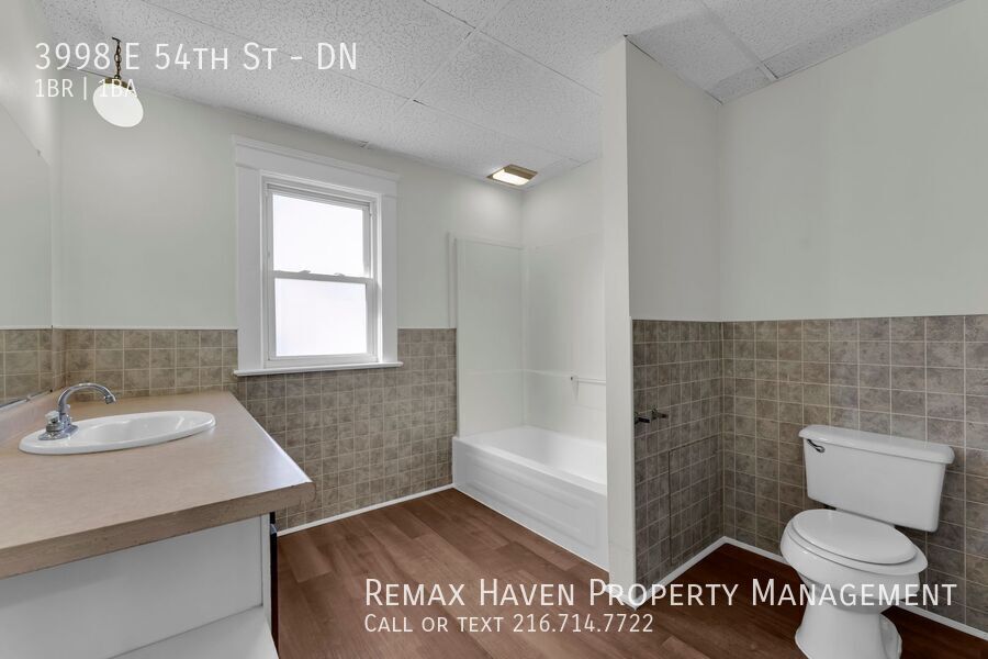 3998 E 54th St | DN, Newburgh Heights - Spacious 1-bed 1-bath multi-family home!  property image