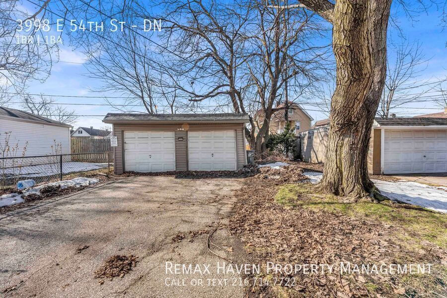 3998 E 54th St | DN, Newburgh Heights - Spacious 1-bed 1-bath multi-family home!  property image