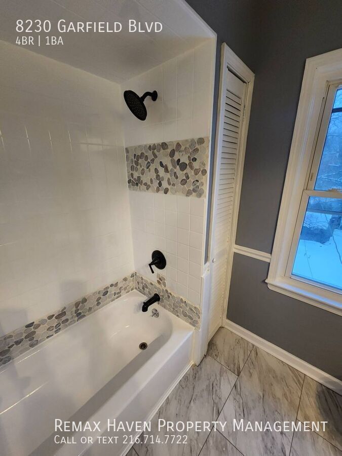 8230 Garfield Blvd, Garfield Heights - Spacious 4-bed 1 -bath single-family home! property image