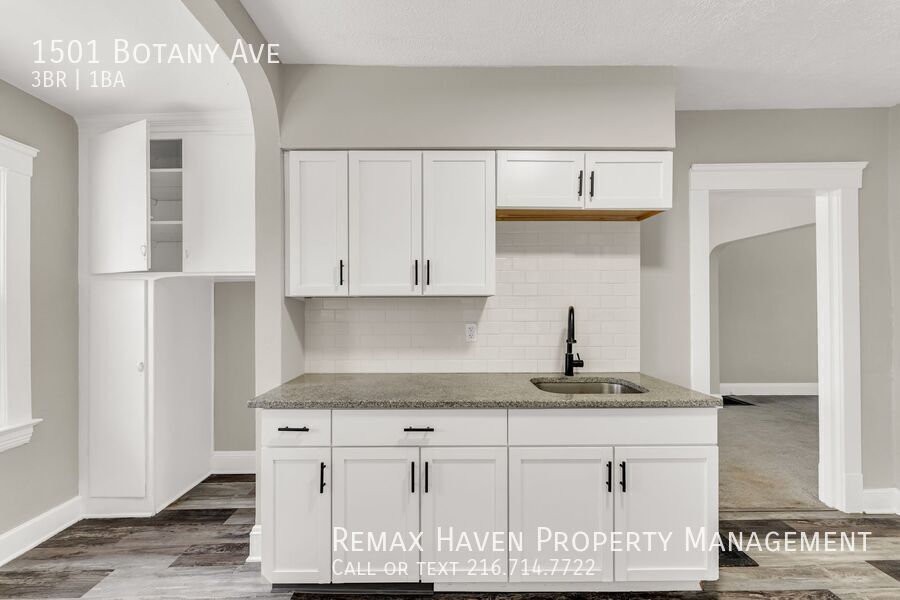 1501 Botany Ave, Cleveland - Spacious 3-bed 1 -bath single-family home! property image